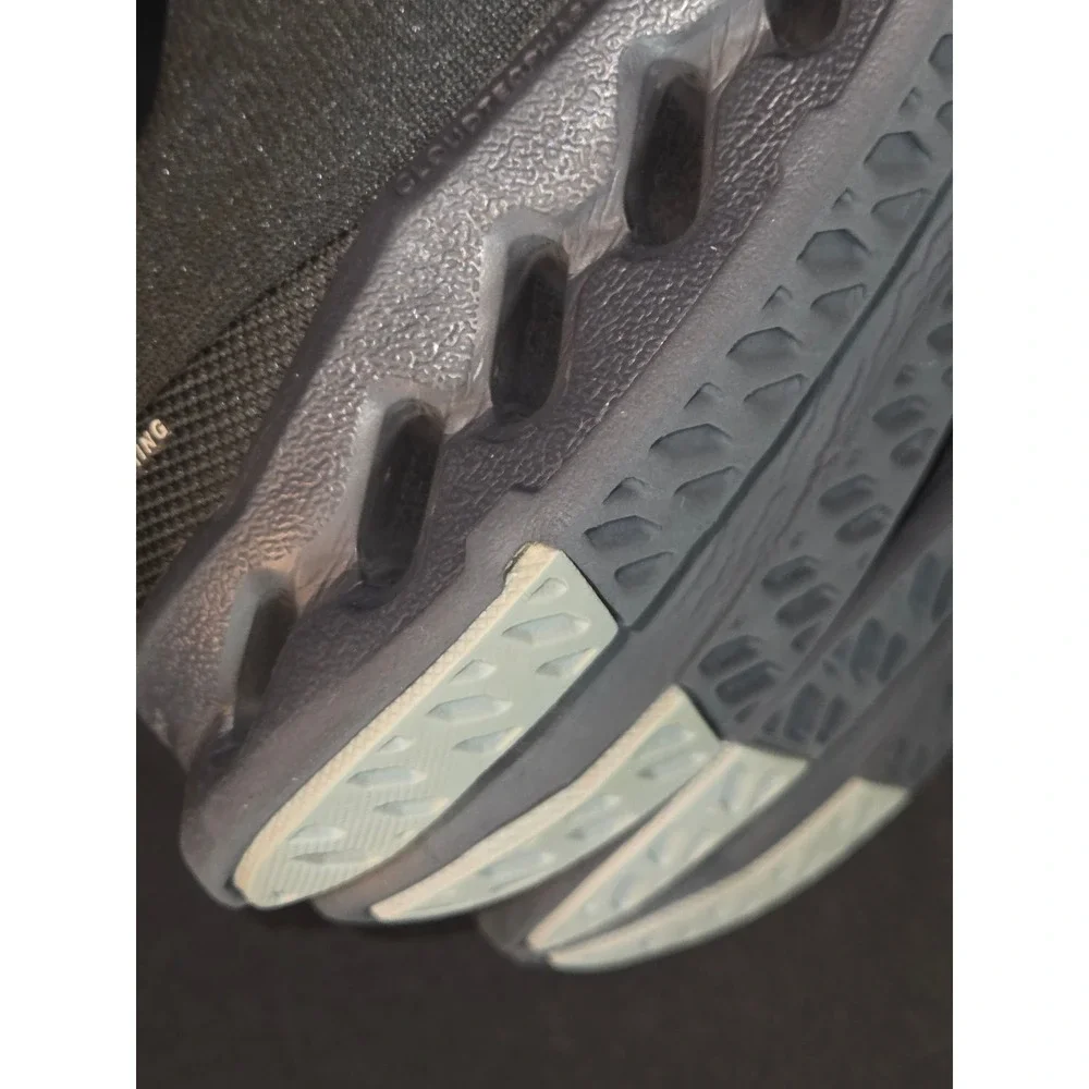 On Cloud Surfer Women's Running Shoes‎ Black US W7 Lightweight Swiss Engineering